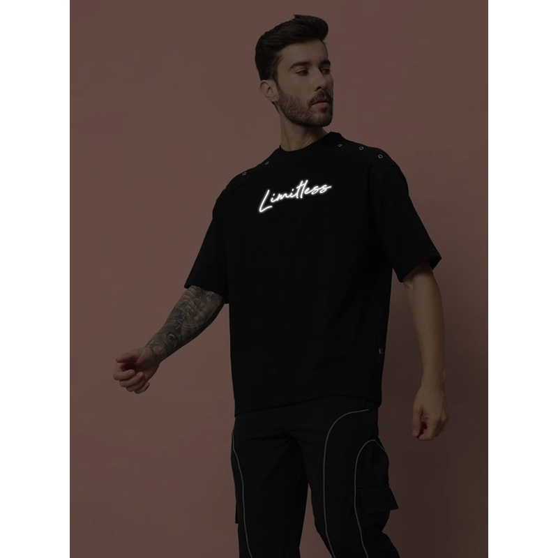 LIMITLESS REFLECTOR OVER-SIZED T-SHIRT BLACK XS