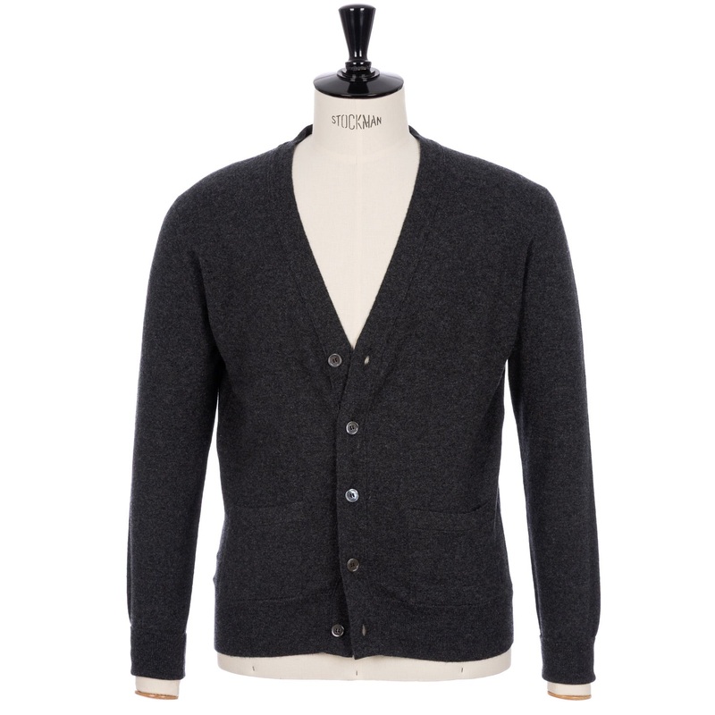 Cardigan “Oxton Cardigan” made of fine Scottish 1 Ply Cashmere S