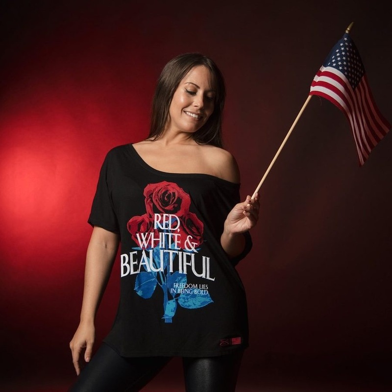 Women’s Red, White & Beautiful Slouchy T-Shirt – Black Small