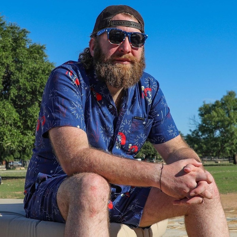 Getaway Toast Of Freedom Button Down – Navy Small