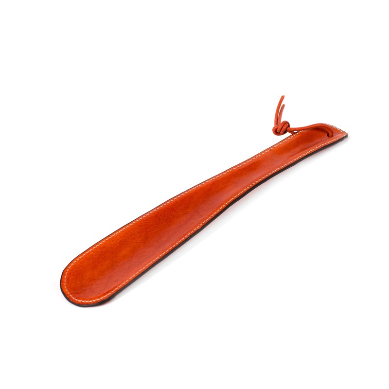 Shoehorn “Operaio” made of steel in leather coat – purely handcrafted
