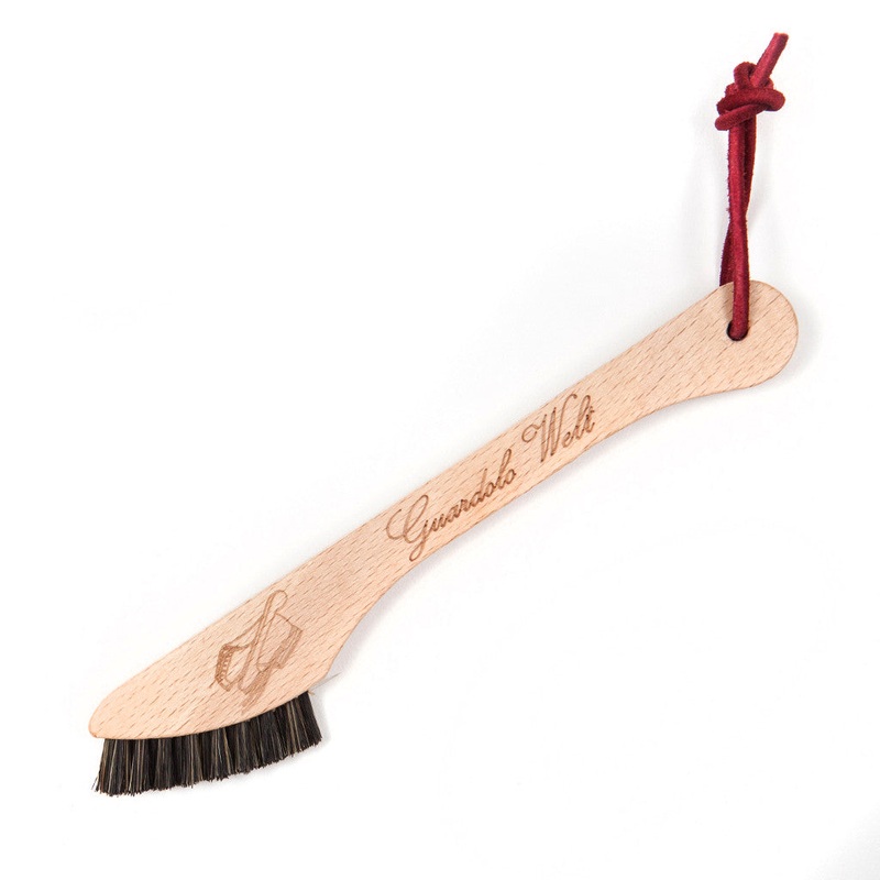 Welt brush made of natural beech wood – handcrafted
