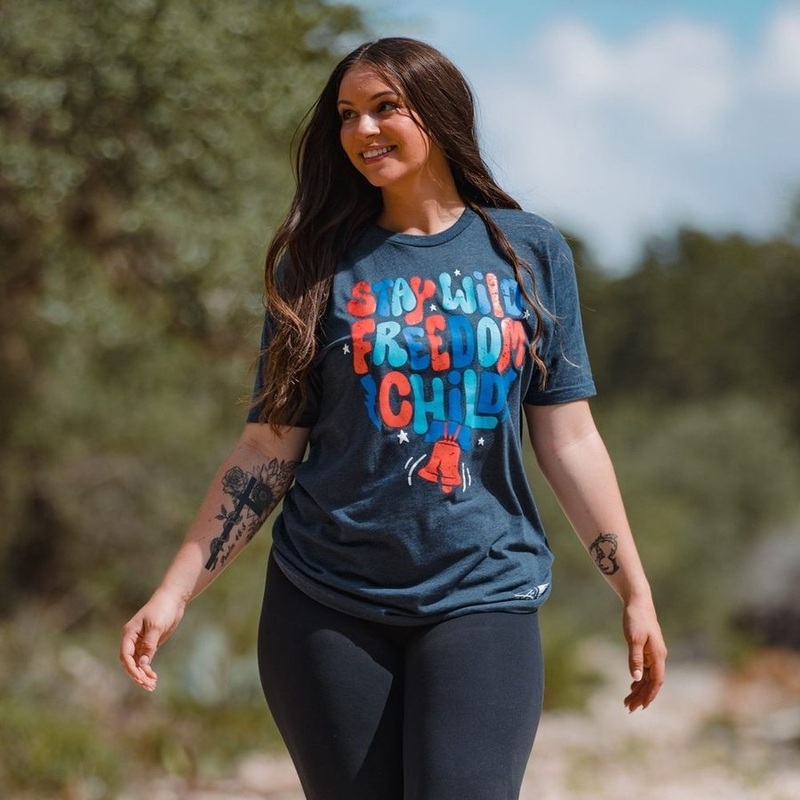 Women’s Freedom Child Boyfriend Fit T-Shirt – Midnight Navy Small