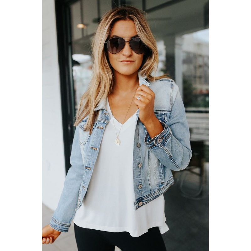 Sweet South Faded Denim Jacket – Light Wash XS