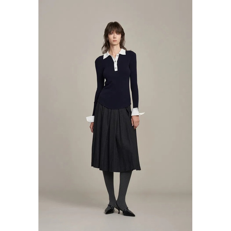 Violet Contrast Collar Top in Viscose Blend Knit XS