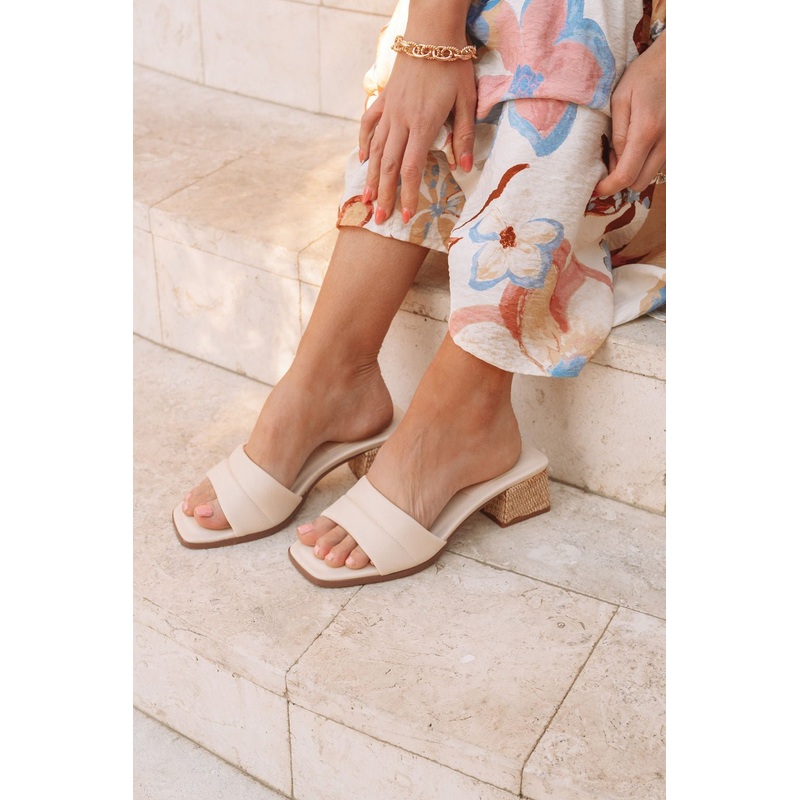 Chinese Laundry Lucianna Cream Heeled Sandals – DOORBUSTER 6