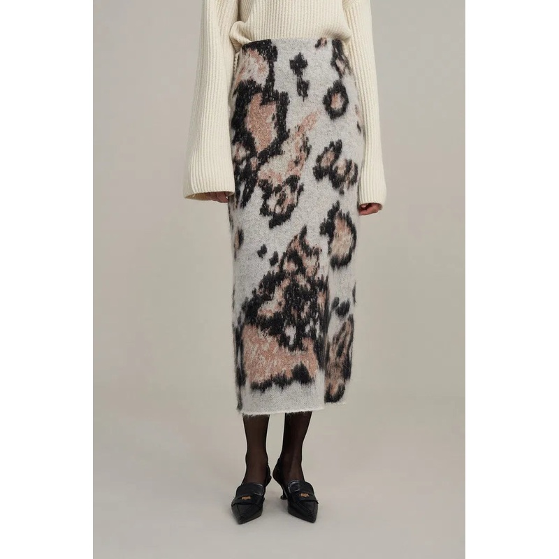 Nora Leopard Print Midi Skirt in Baby Alpaca Blend Knit XS