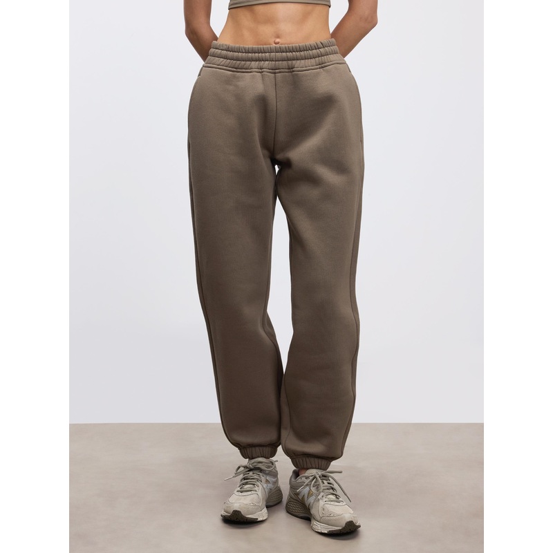 Womens Relaxed Cuffed Jogger in Taupe XXS (4) Taupe Relaxed