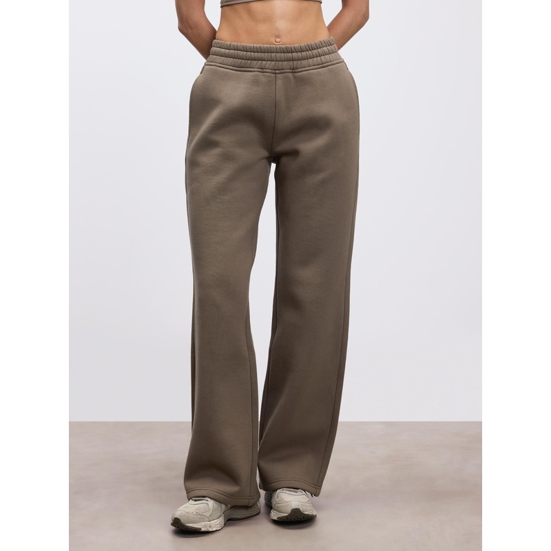 Womens Relaxed Straight Leg Jogger in Taupe XXS (4) Taupe Relaxed