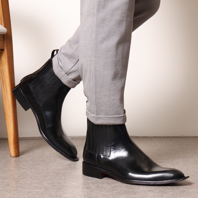 Vladimir Chelsea Black EU 39 / UK 5 black leather