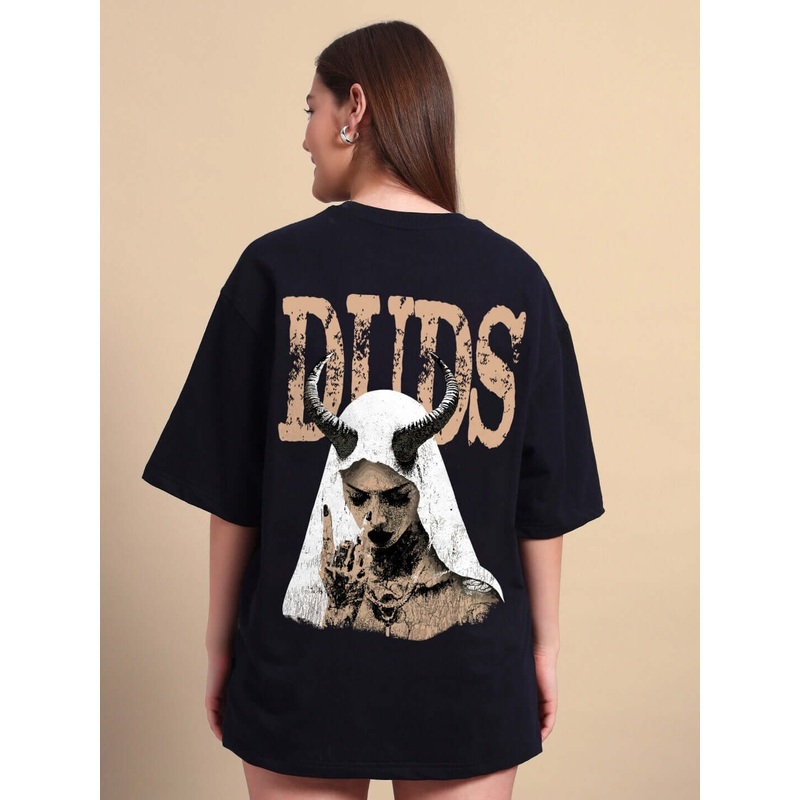 WOMENS HORNED FIGURE CREATIVE PRINT OVERSIZED T-SHIRT BLACK XS