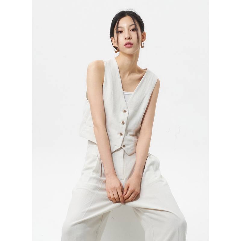 Cropped Button Vest IU326 Light beige S/M