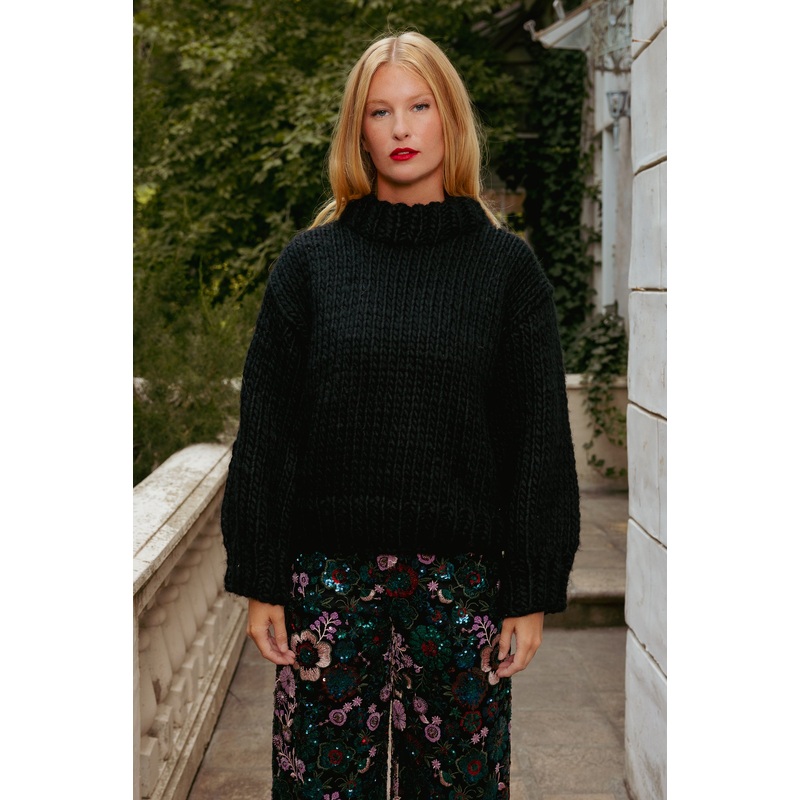 Ira Sweater in Black XXS