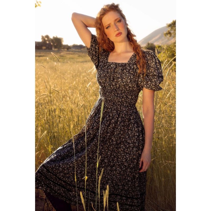 Brooklyn Dress in Navy Dainty Floral XX Small