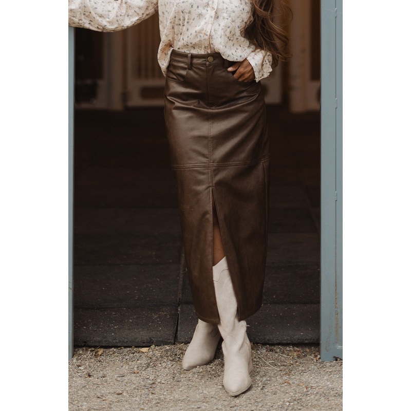 Shannon Vegan Leather Skirt in Brown 00