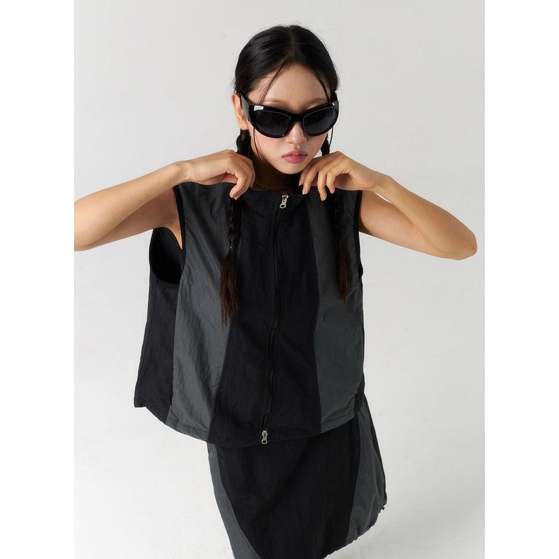 Nylon Sleeveless Zip-Up CU323 Beige S/M