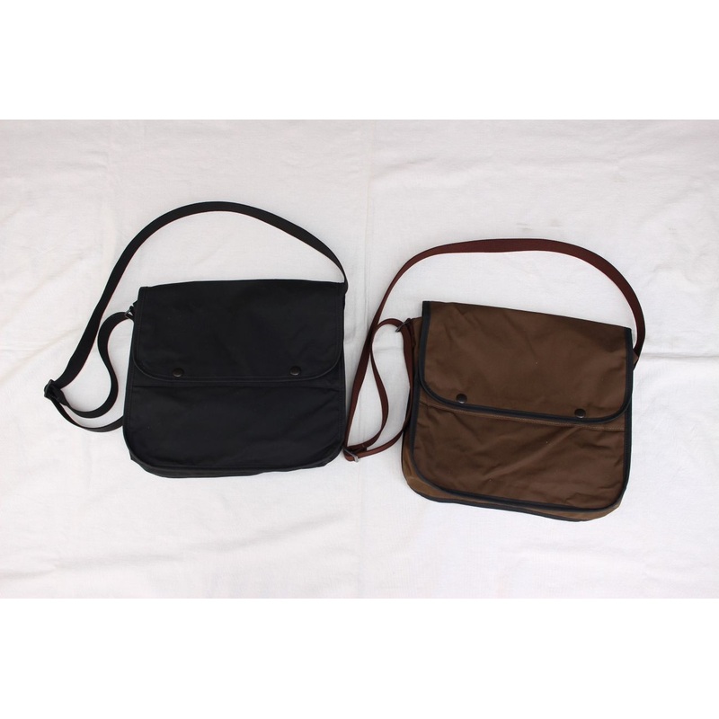 FREEWHEELERS / “WAXED COTTON FIELD BAG” (#2527001) BLACK