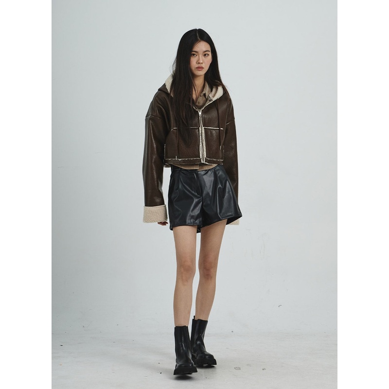 Faux Leather Shorts CD06 Light Beige S/M