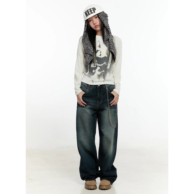 Graphic Print Long Sleeve Tee CN505 Light beige S/M