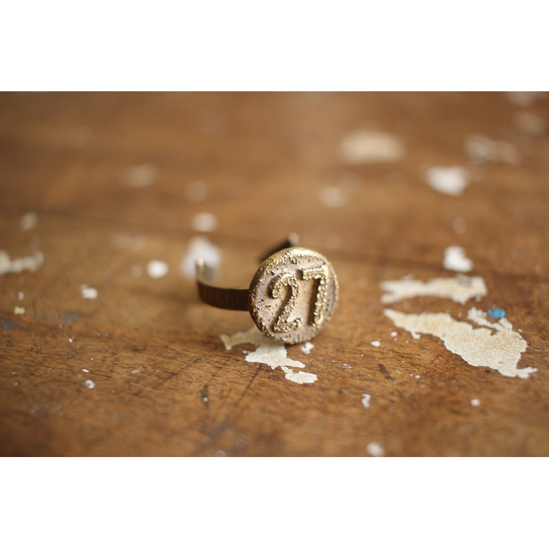 BARNSTORMERS / “The 27 Club” Twin-Arrow Flexible Armed Ring (A15-06BR,Vintage Finished Brass)