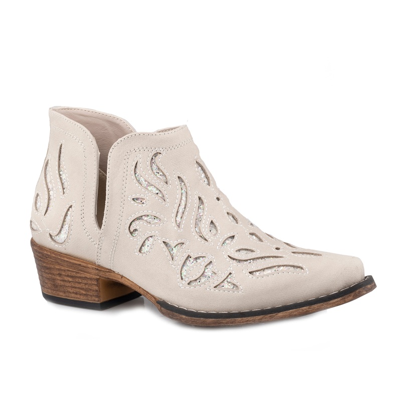 Womens Snip Toe White Faux Leather 5 R