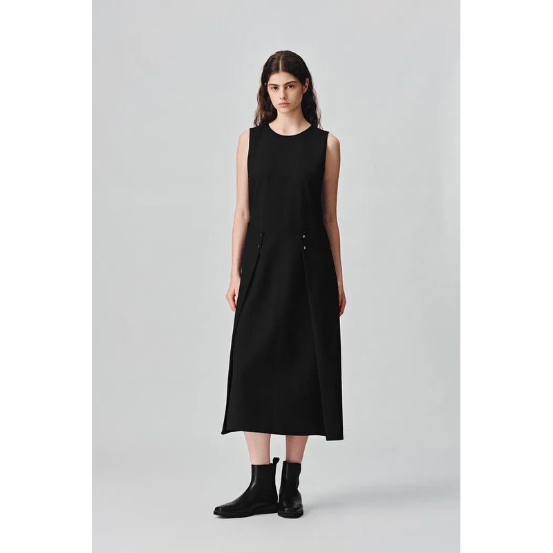 Zaha Pleated A-Line Midi Dress in Wool Blend XS