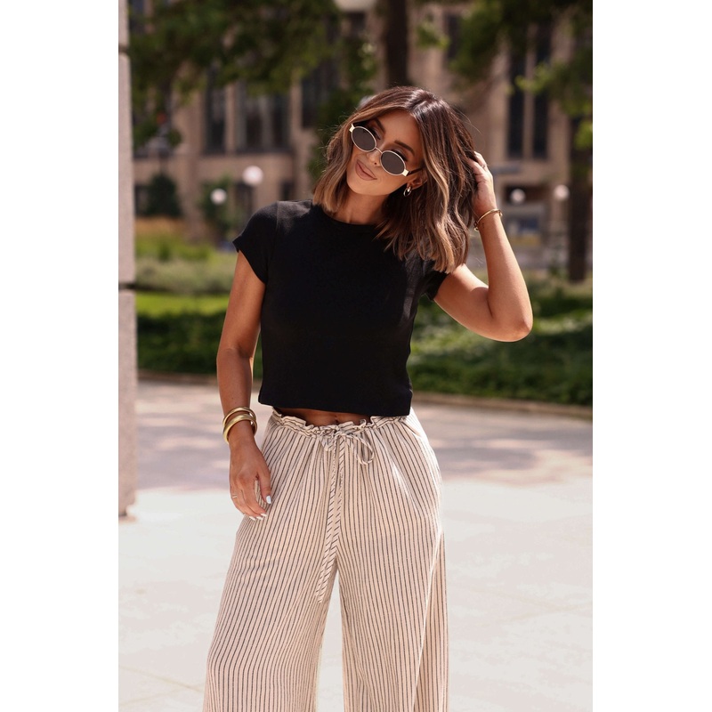 Everyday Essential Black Tee Small