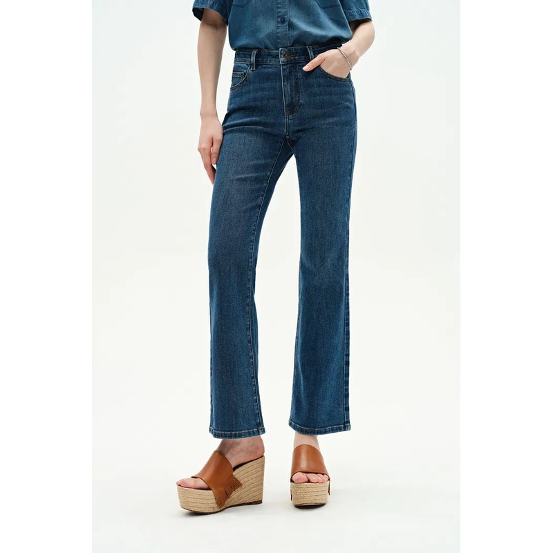 Nora Cropped Flare Jeans in Stretch Denim XS