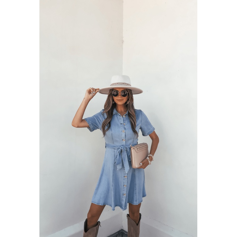 Skylar Chambray Belted Shirt Dress – DOORBUSTER Small
