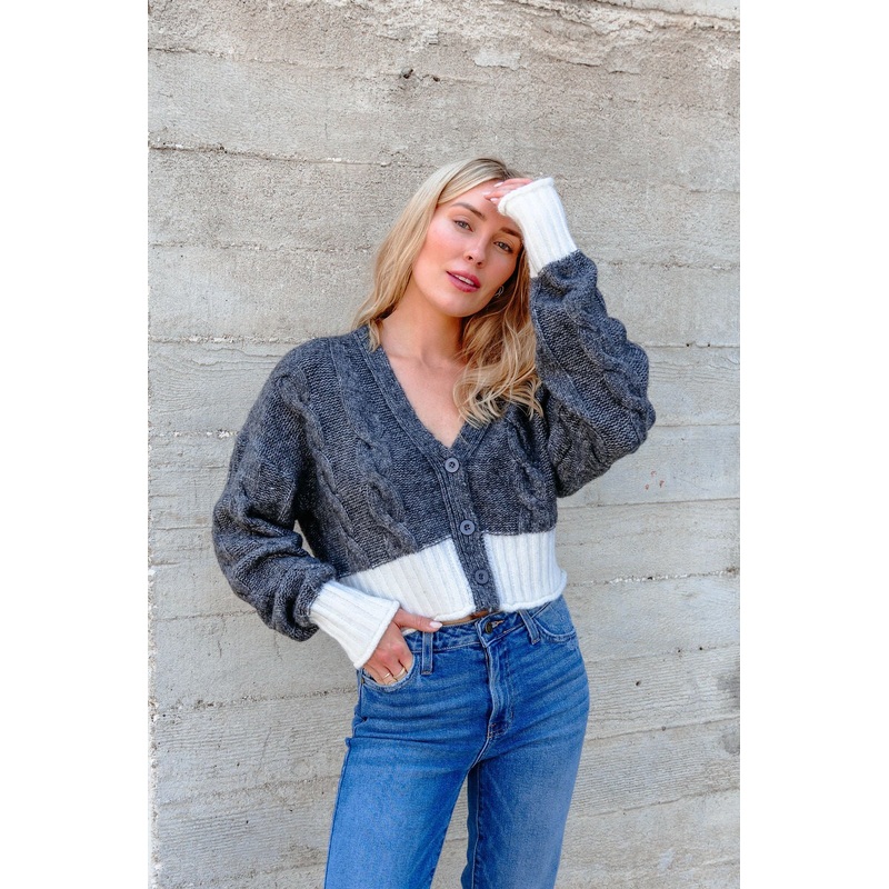 Elan Grey and White Cable Knit Sweater Small