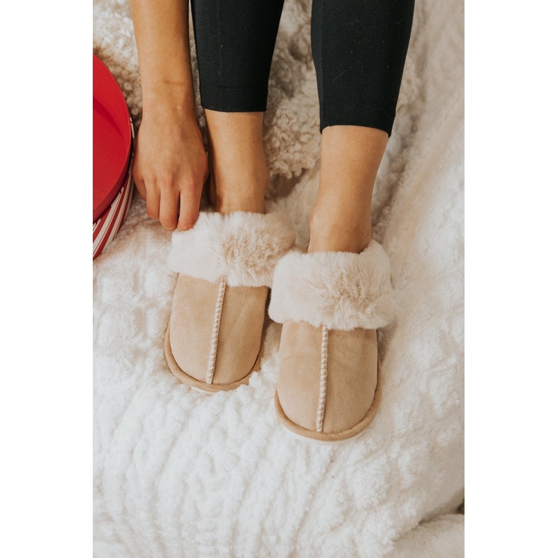 Sweet Dreams Sandy Faux Sheepskin Slippers S