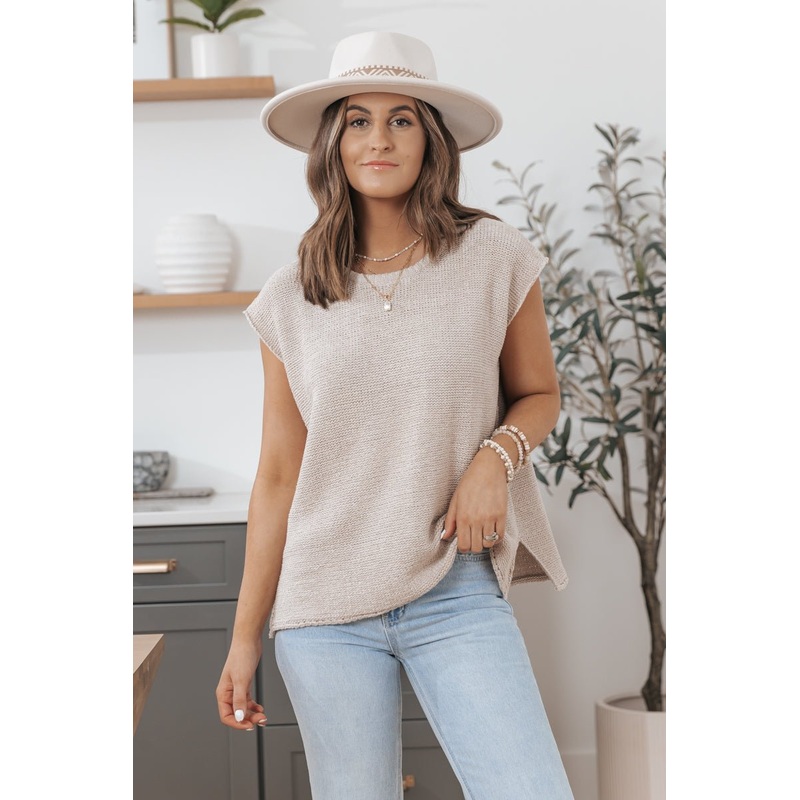 Sleeveless Round Neck Pullover Sweater – DOORBUSTER Small