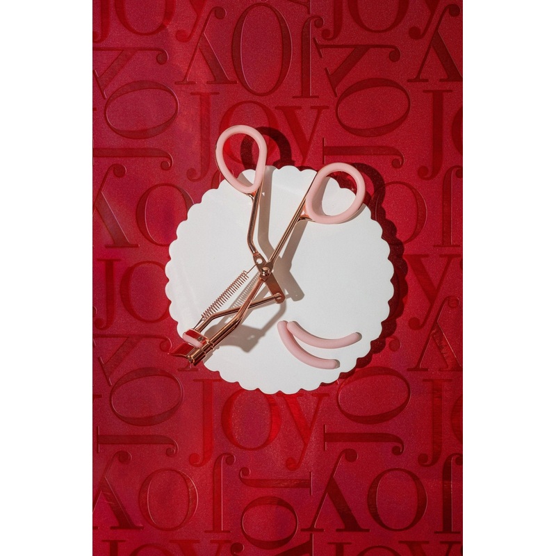 Beauty Creations Pink Eyelash Curler