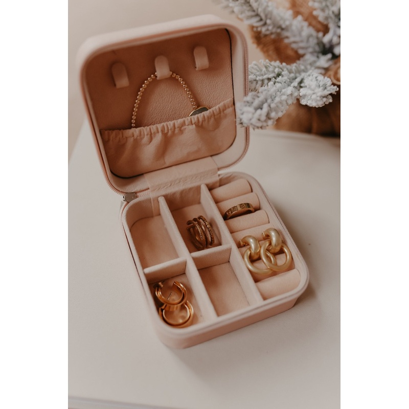 Portable Pink Leather Jewelry Box