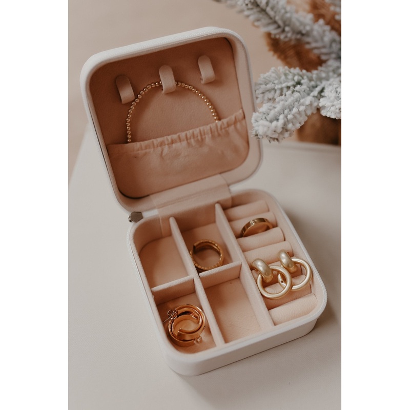 Portable White Leather Jewelry Box