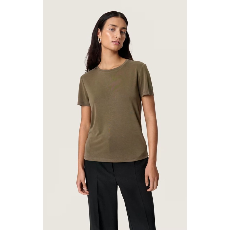 Soaked In Luxury- Columbine Crew Neck T-Shirt XS