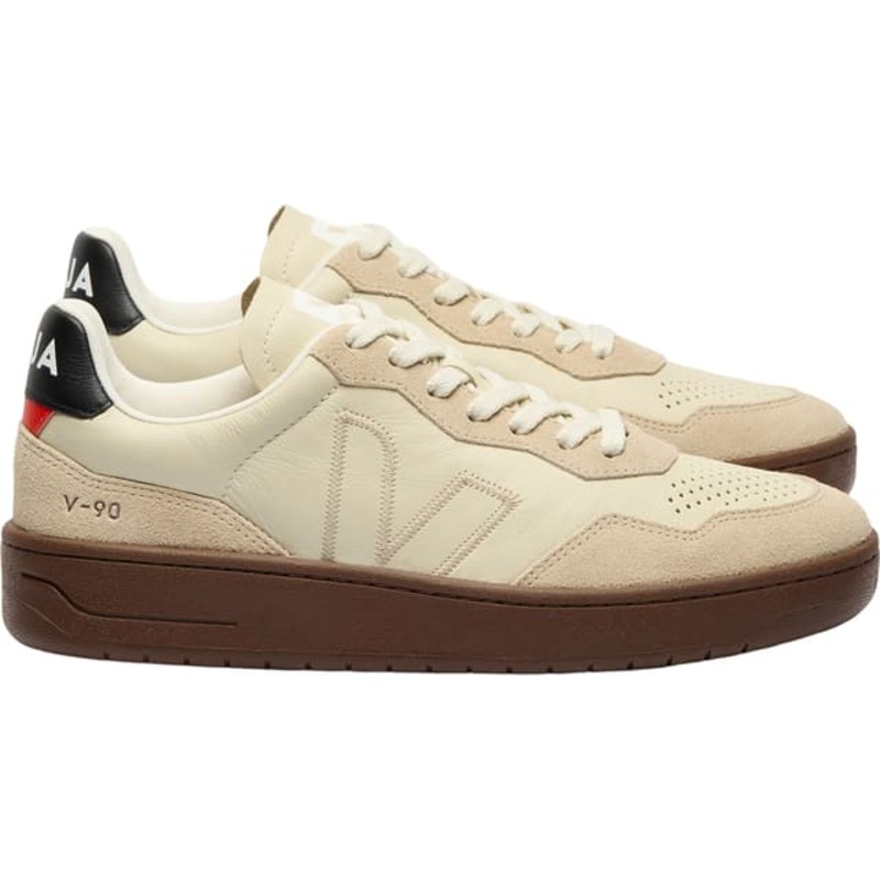 Veja V-90 Leather Sneaker – Unisexe