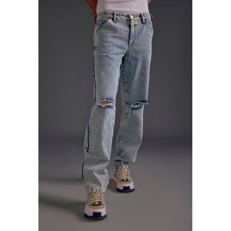 Light Wash Blue Knee-Cut Jeans 26 Blue