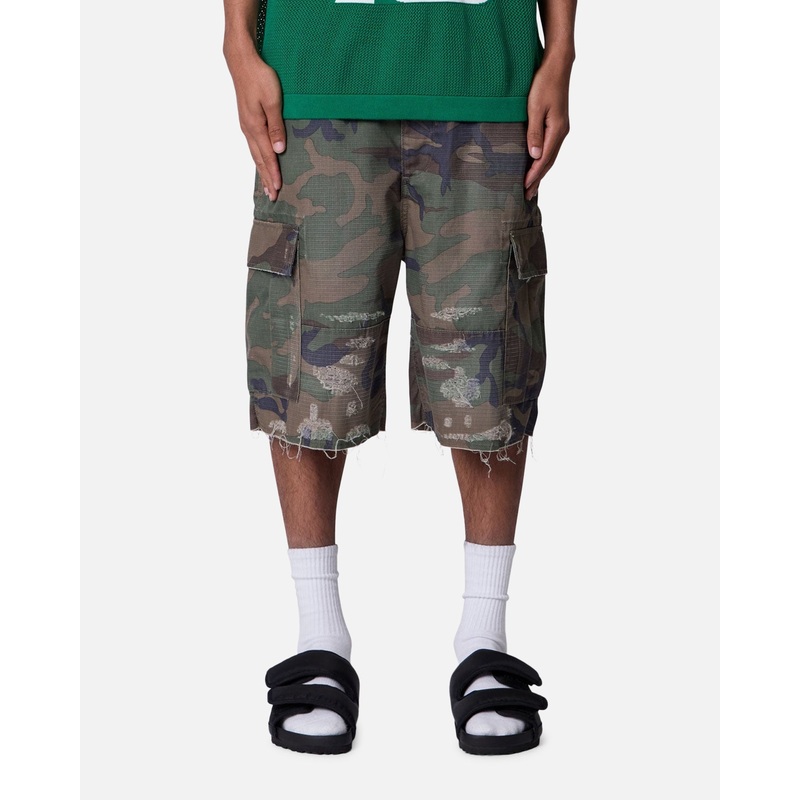 MNML Baggy Distressed Cargo Shorts Camo 28