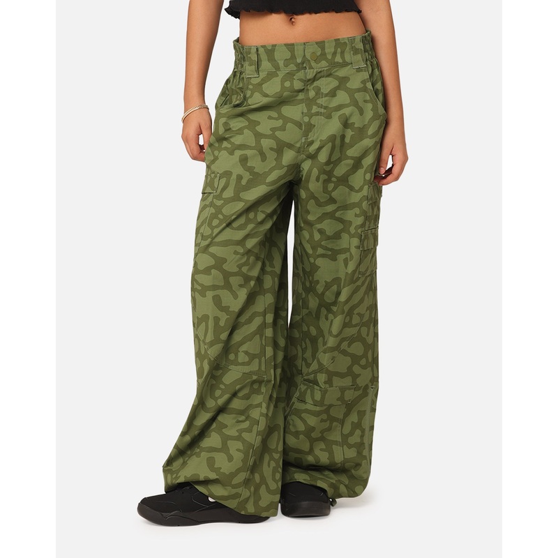 Jordan Women’s Heavyweight Chicago Pants Sky J Light Olive XS