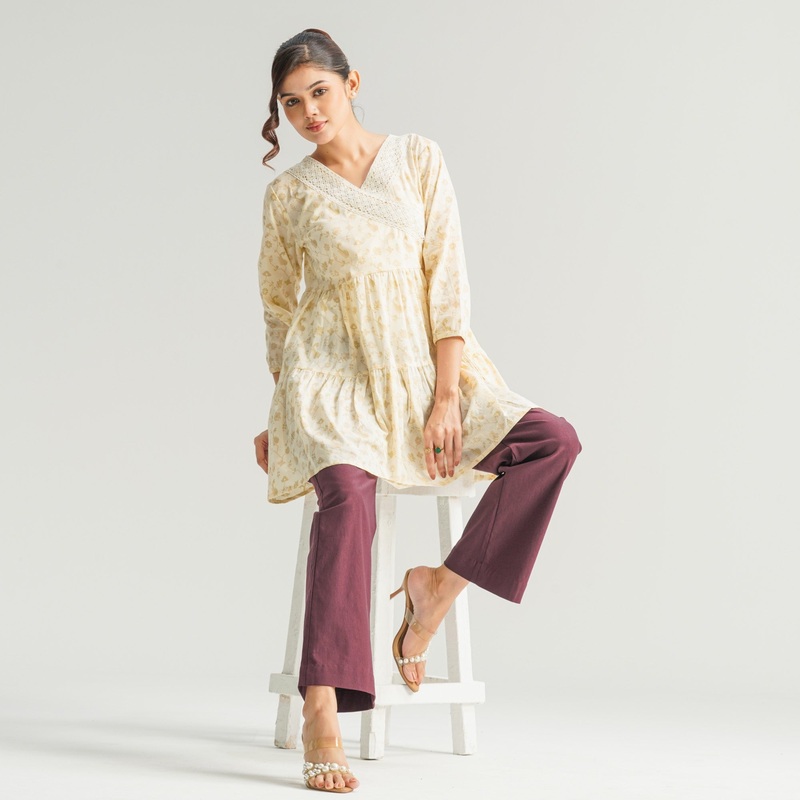 Womens Cream White Tops S CREAM WHITE