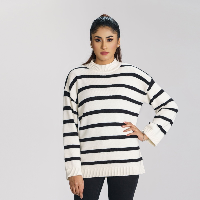 WomenS Black & White Pullover S WHITE/BLACK