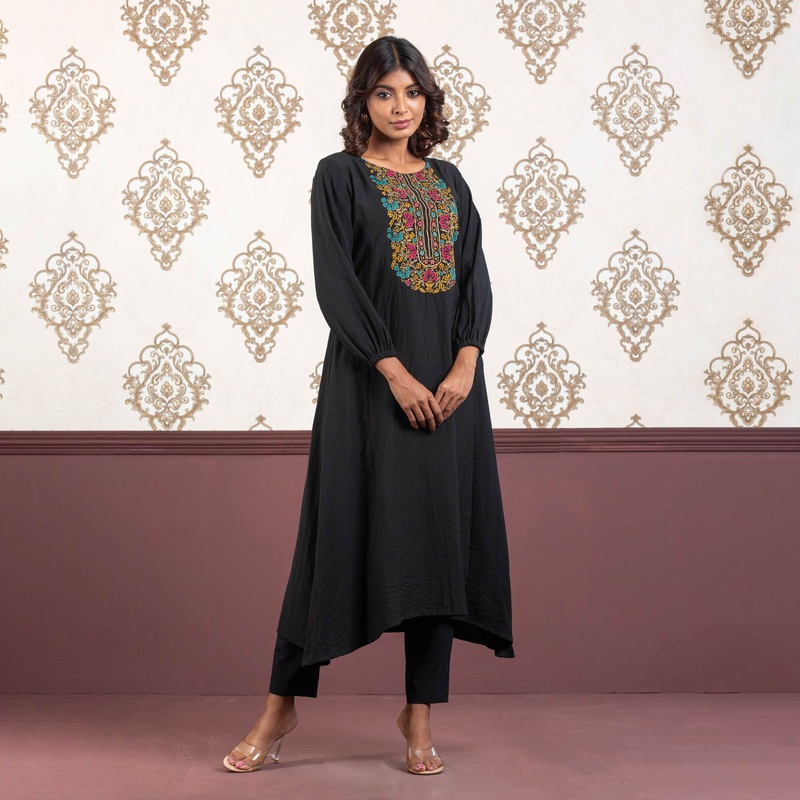 Women Black Embroidered Silk Kurti 2XL BLACK