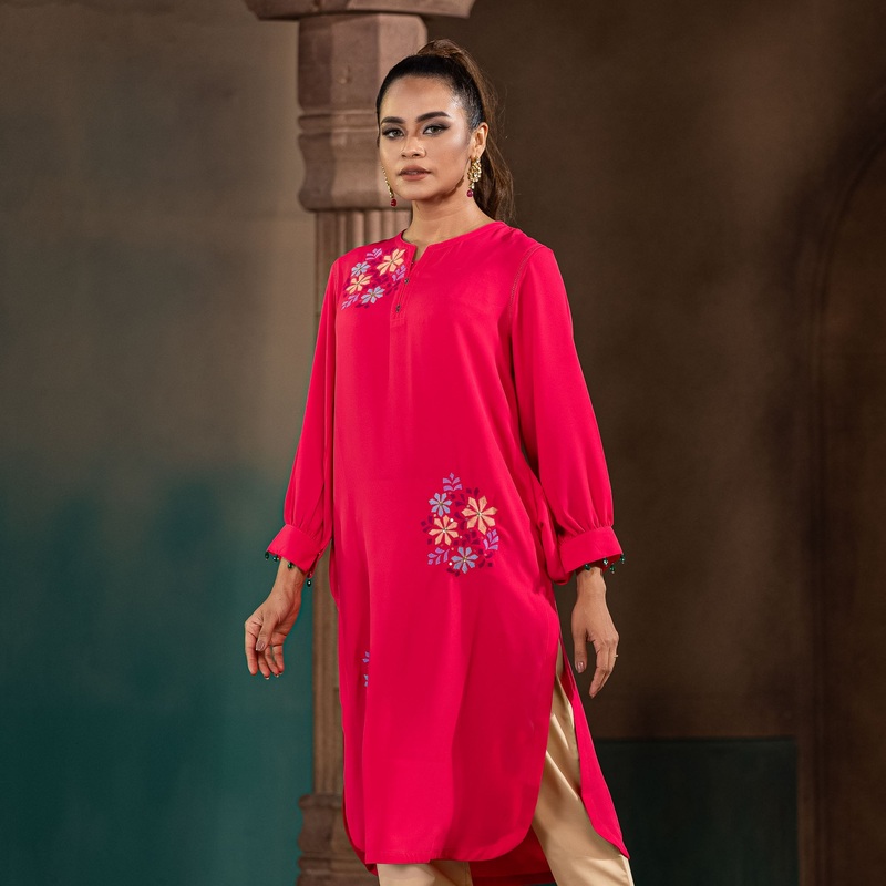 Women Magenta Embroidered Kurti 2XL MAGENTA