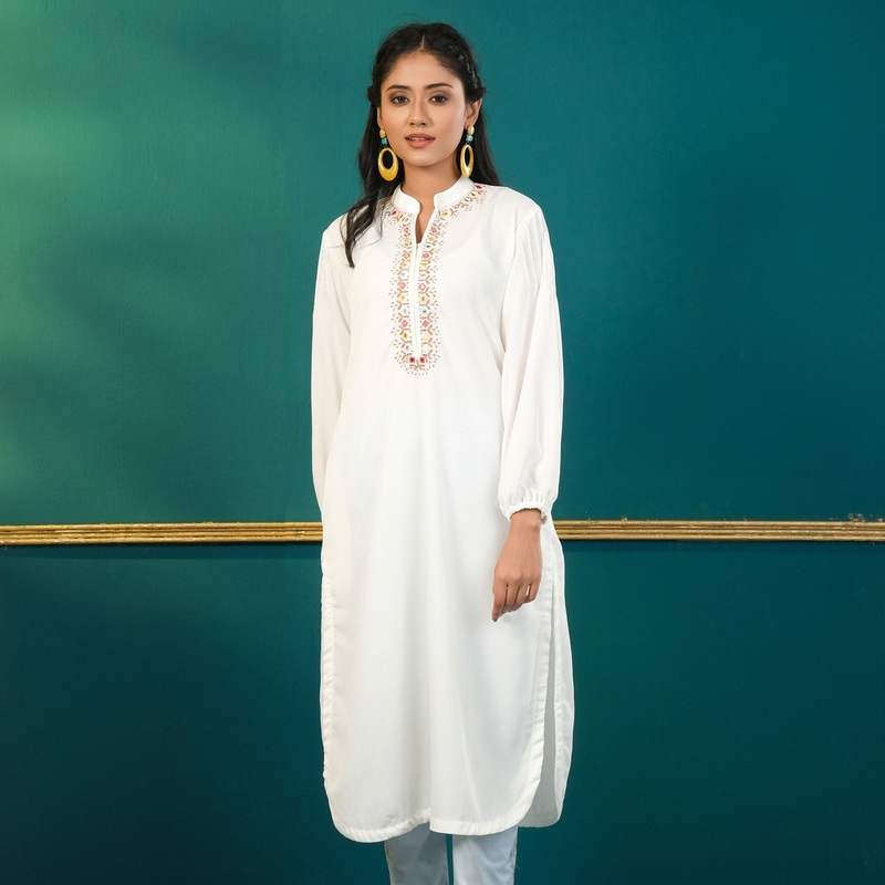 Women White Embroidered Kurti 2XL WHITE