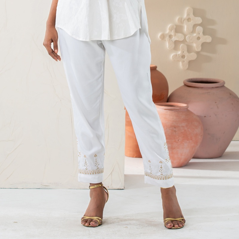 Women Beige Embroidered Bottom L WHITE