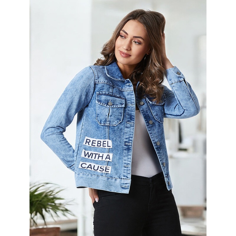 Women’s Light Blue Collared Solid Full Sleeve Regular Length Denim Jacket XS Blue
