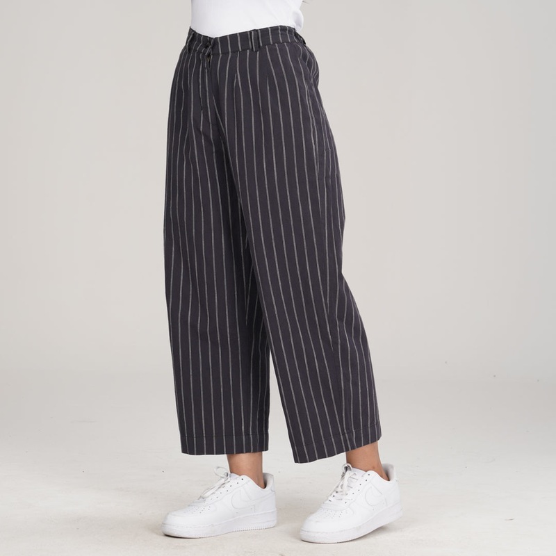 Women Black Stripe Pant 28 BLACK STRIP