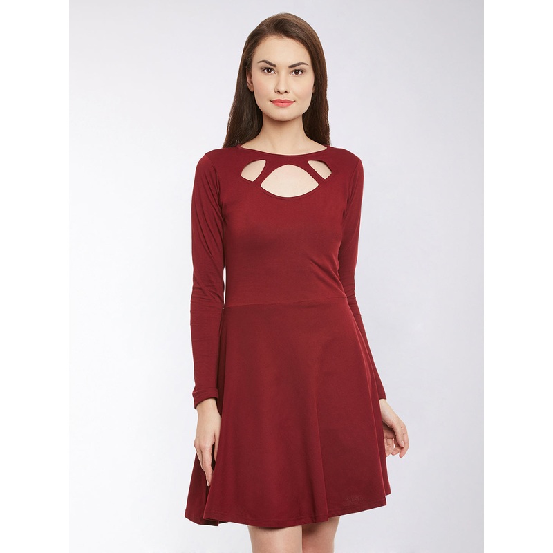 Women’s Maroon Solid Full Sleeve Round Neck Mini Skater Dresses XS Maroon